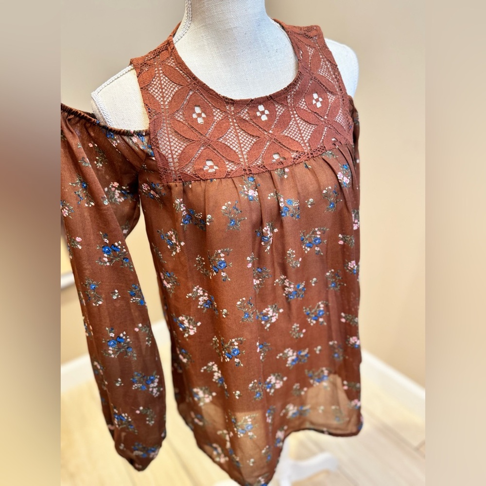 5 for $30 CY Cold Shoulder Floral Embroidery Long Sleeve Top